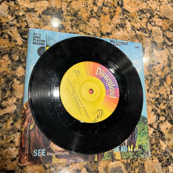 Vintage Disneyland Original Little Long Record Pete's Dragon - Picture 7 of 9